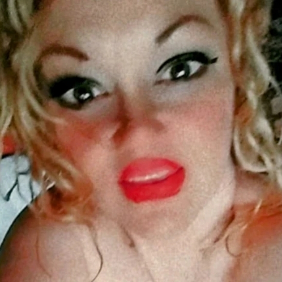 Meet your Posher, Sheri - Picture 4 of 5